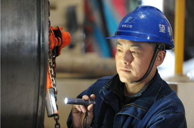 望亭电厂工人当选“苏州时代工匠”,这30年他是这么拼过来的……(图1) 望亭电厂工人当选“苏州时代工匠”,这30年他是这么拼过来的……(图1)